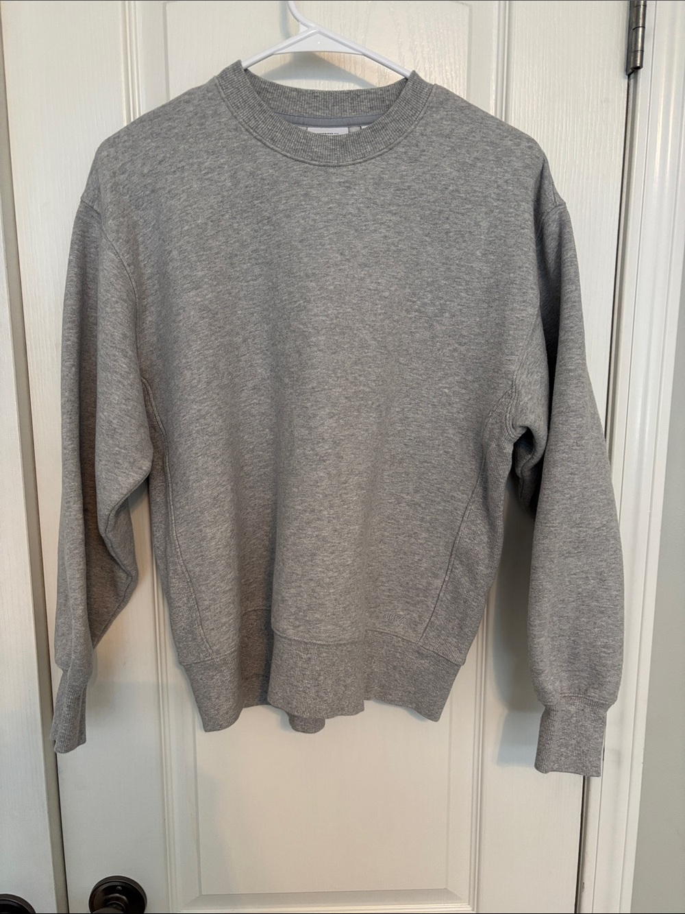 Aritzia Light Heather Gray Boyfriend Fit SweatFleece Cozy Fleece Crew Sweatshirt